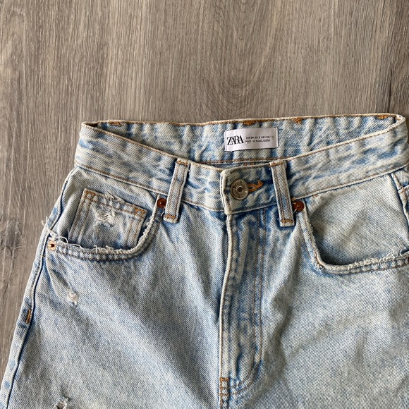ZARA High Rise jeans - Picture 2 of 3